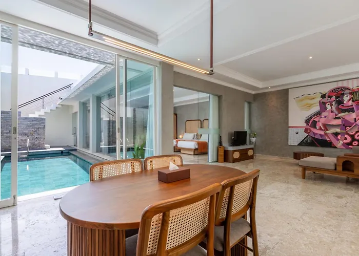 Nunamkhalu Private And Nusa Dua (Bali)