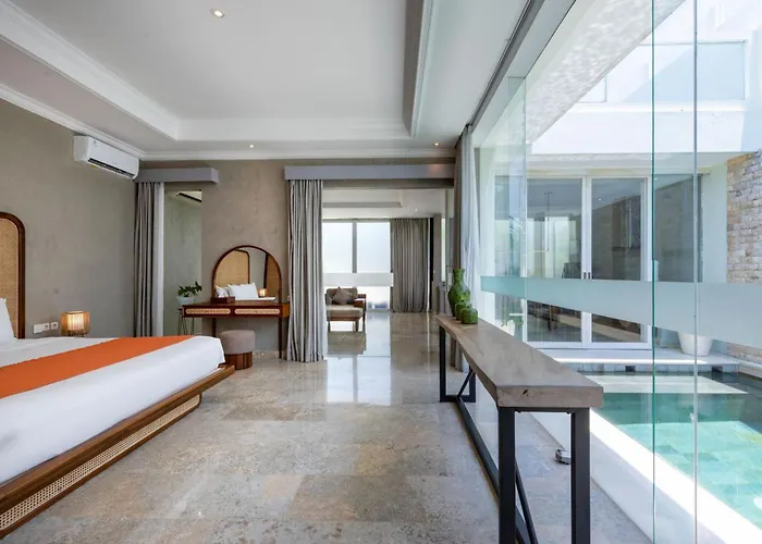 Nunamkhalu Private And Nusa Dua (Bali)