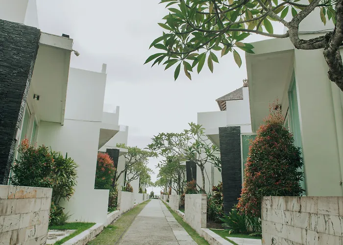 Nunamkhalu Private And Nusa Dua (Bali)